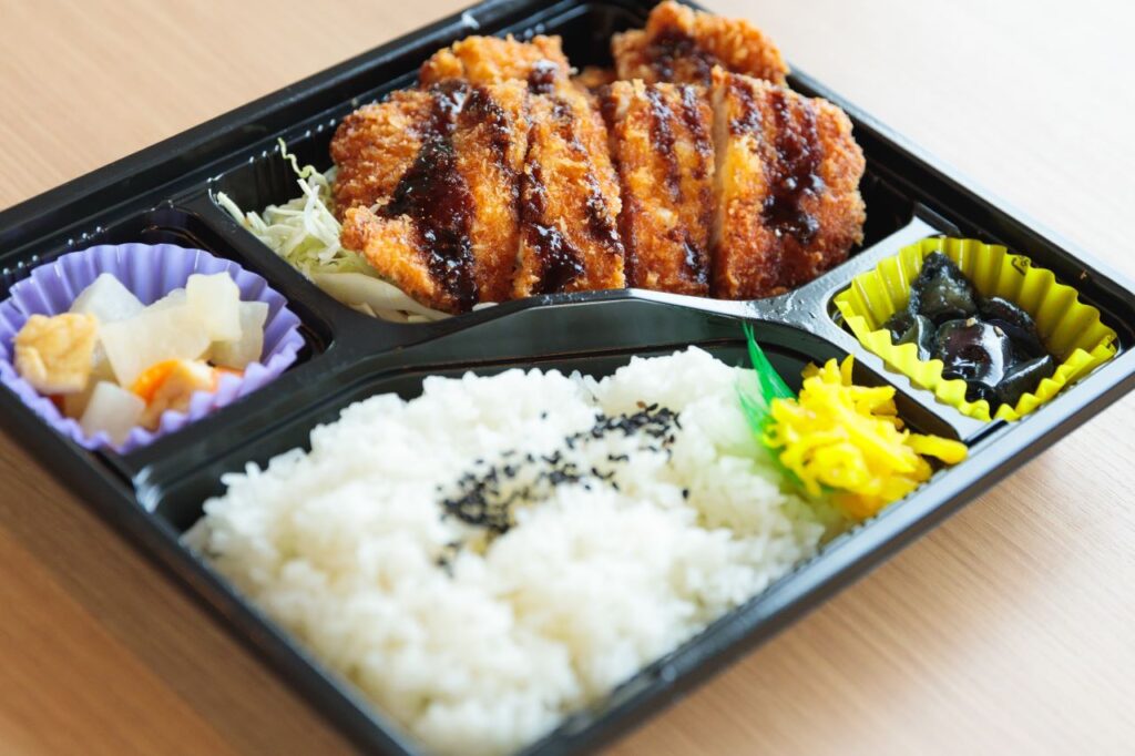 チキンカツ弁当5