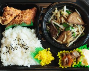 レバニラ炒め弁当1